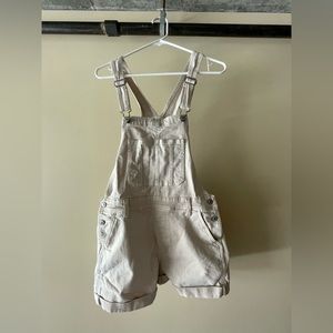 American Eagle overalls//size 8//Worn once